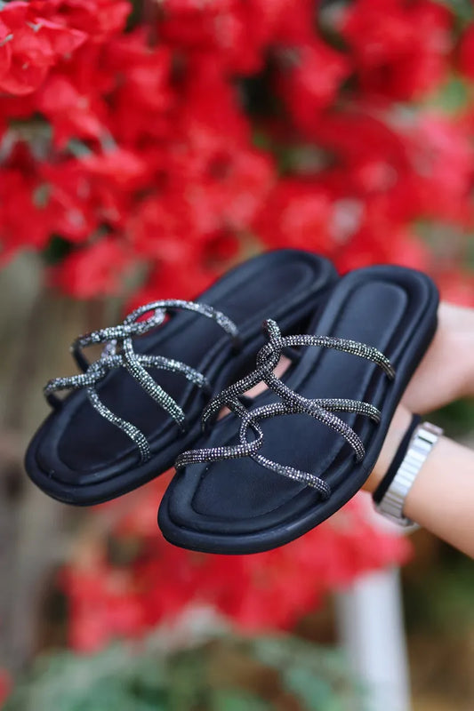 Co- akki siyah boncuk i̇şlemeli terlik / women > shoes > slippers