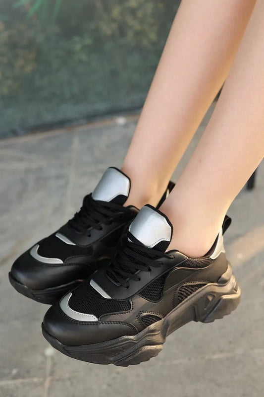 Co - wita siyah cilt bağcıklı spor ayakkabı