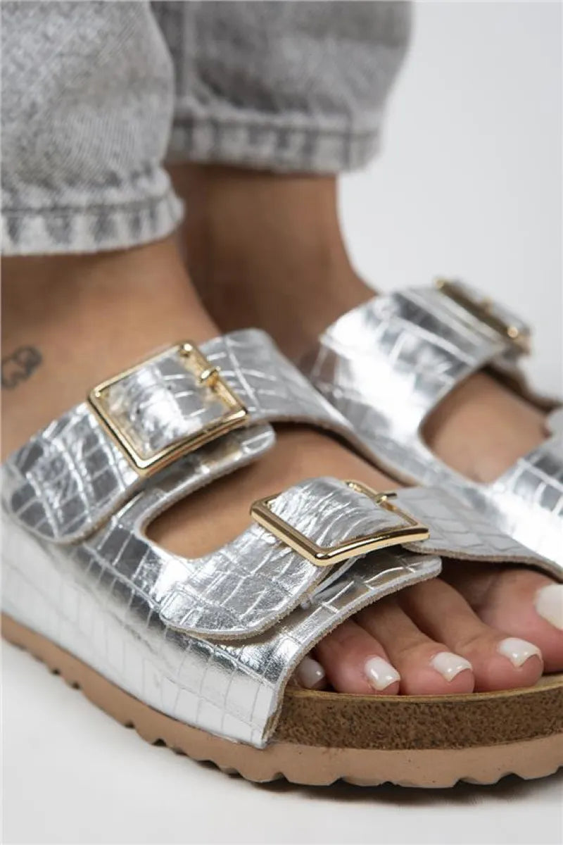 Mj- croco kadın hakiki deri çift tokalı crocodile gümüş terlik / women > shoes >