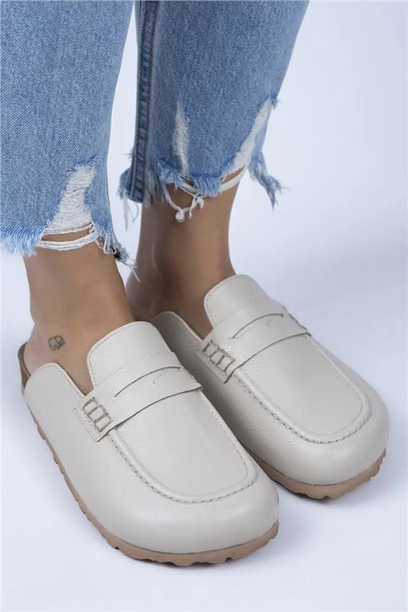 Mj- lori kadın hakiki deri bağcıksız bej terlik / women > shoes > slippers