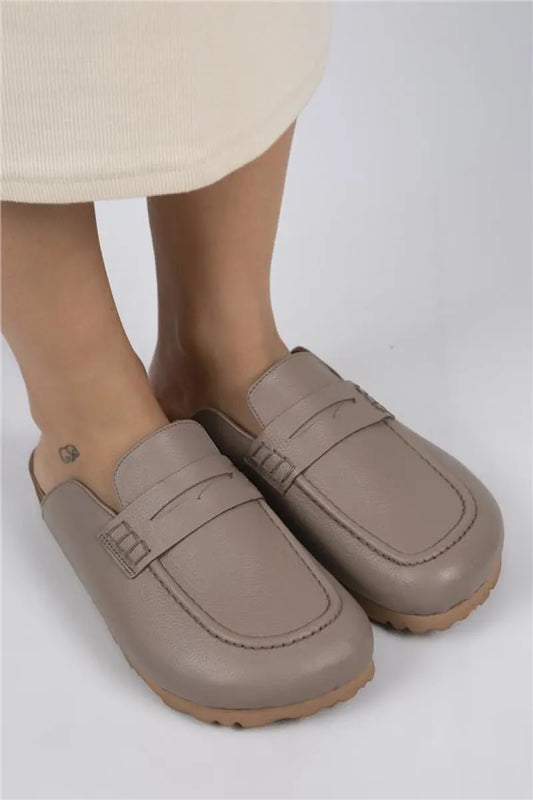 Mj- lori kadın hakiki deri bağcıksız vizon terlik / women > shoes > slippers