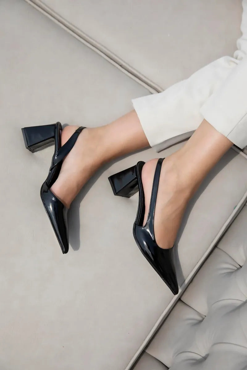 St- luan kadın rugan topuklu ayakkabı siyah / women > shoes > sandals