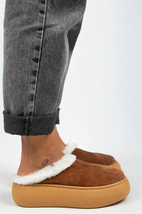 MJ-Miranda Frau echtes Leder Flachfell Fell Taba Slipper