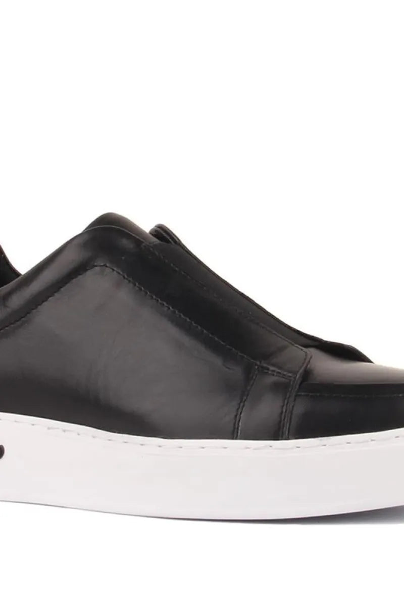 So- siyah deri bağcıksız erkek sneakers
