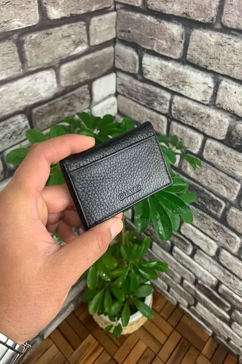 Gd- Black Leather Card Holder