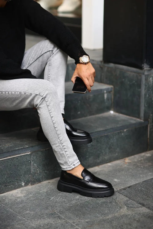 Tan negro, cuero, base negra alta, zapatos clásicos para hombres