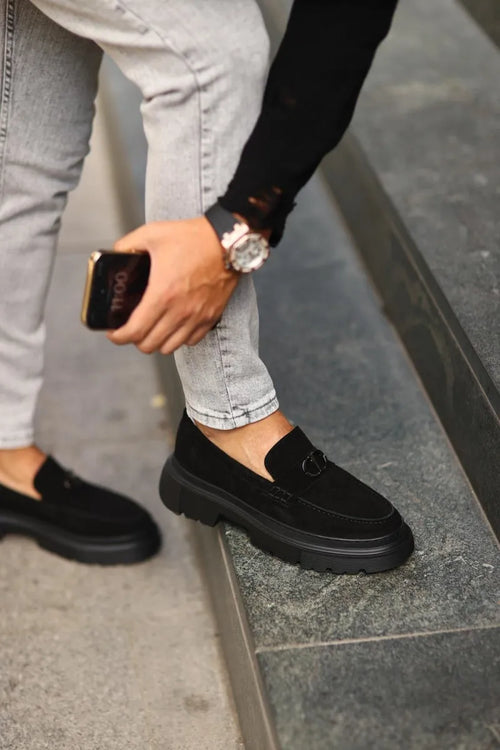 Così nero, in pelle scamosciata, base nera alta, scarpe classiche maschili