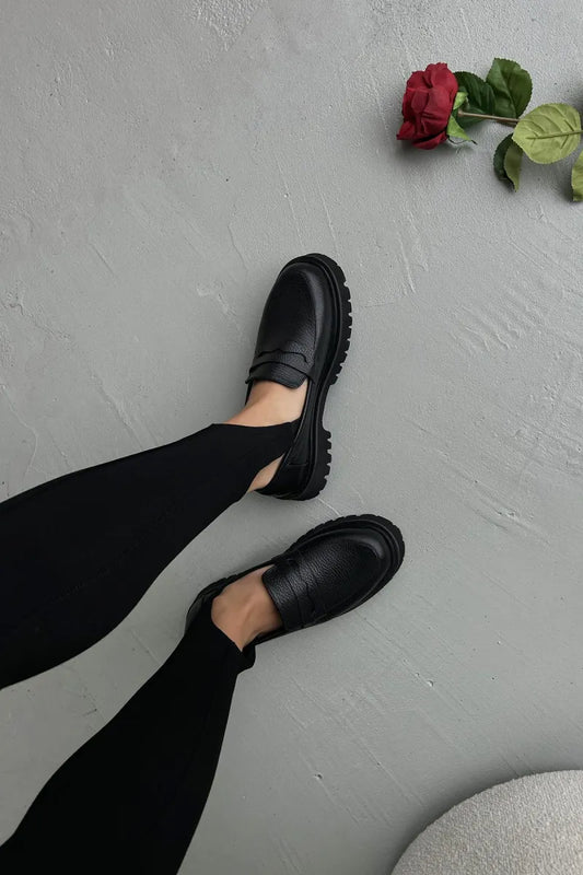 St- sandie kadın hakiki deri makosen ayakkabı siyah