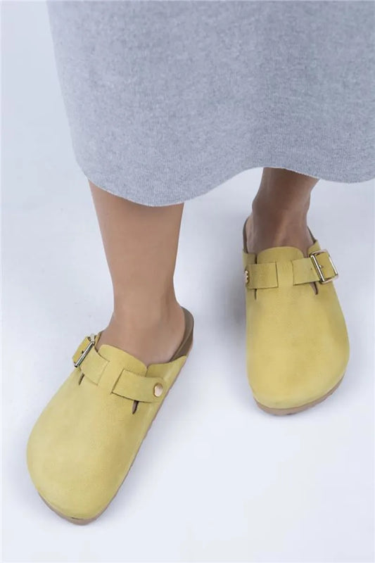 Mj- zeta kadın hakiki deri kemerli tokalı sarı - gold terlik / women > shoes >